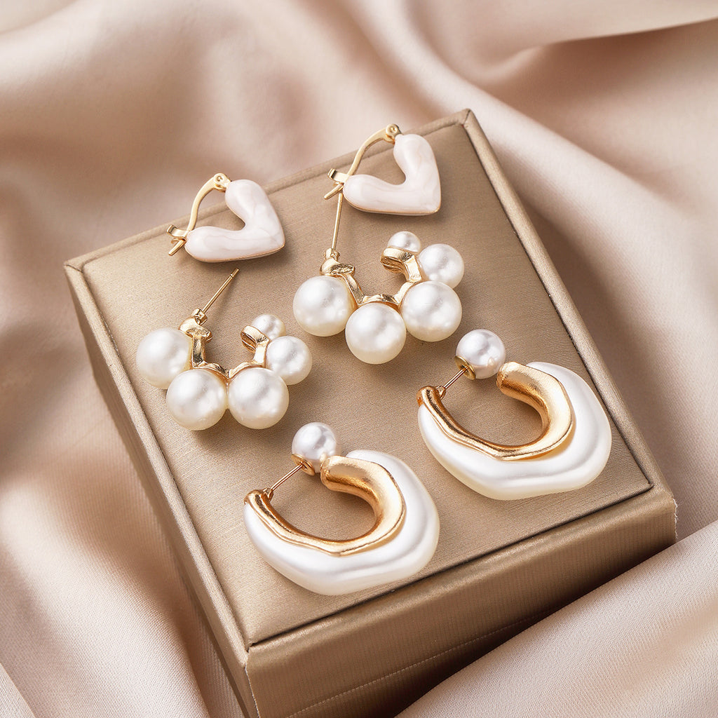 Damen Ohrschmuck Set mit kunstvollen Perlen- und Herzdesigns Shop Nory