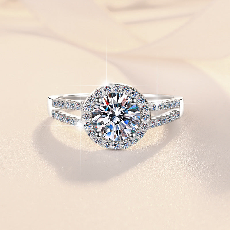 Damen eleganter Verlobungsring mit funkelndem Zirkonia und kunstvoller Fassung Shop Nory