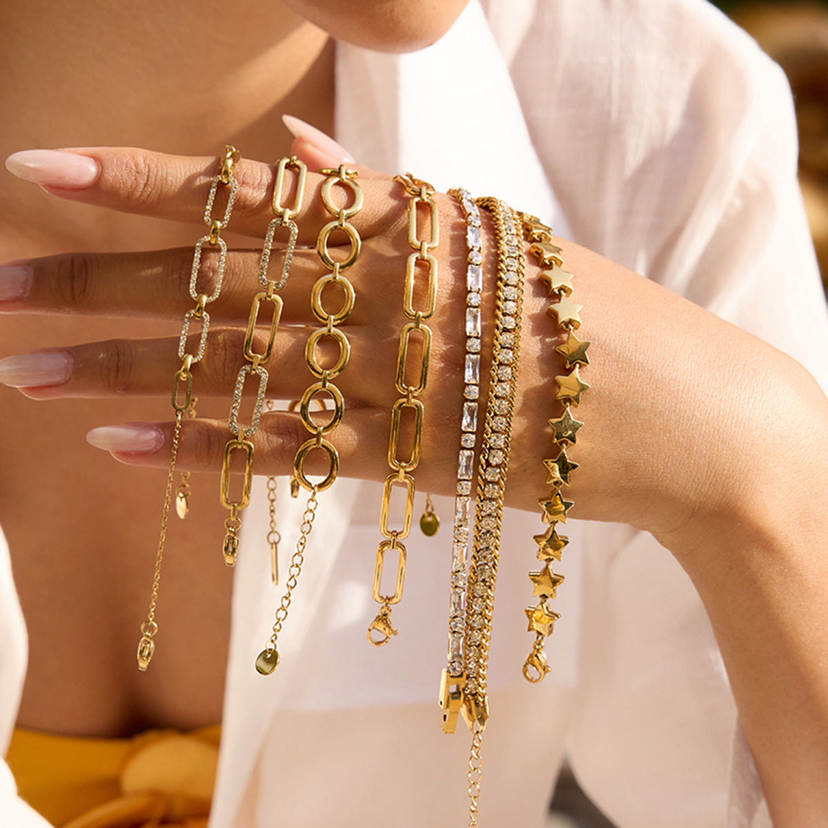 Damen Armband mit funkelnden Zirkonia und hochwertiger Edelstahlverarbeitung Shop Nory