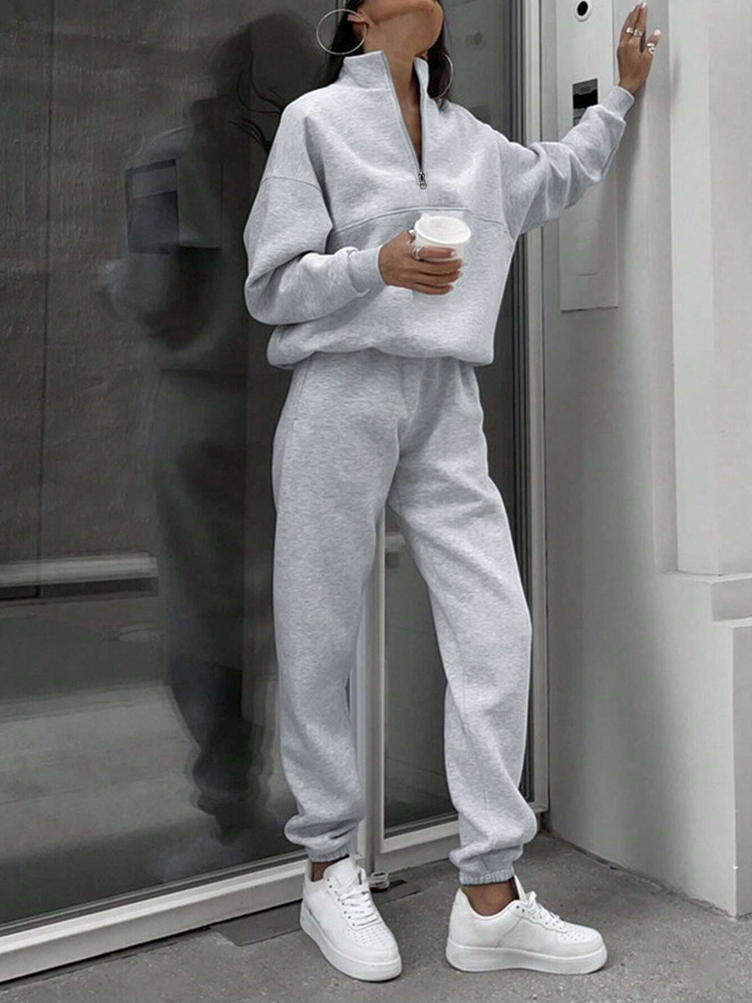 Damen nan weiches Lounge-Set mit weitem Sweatpullover und taillenhoher Jogginghose Shop Nory