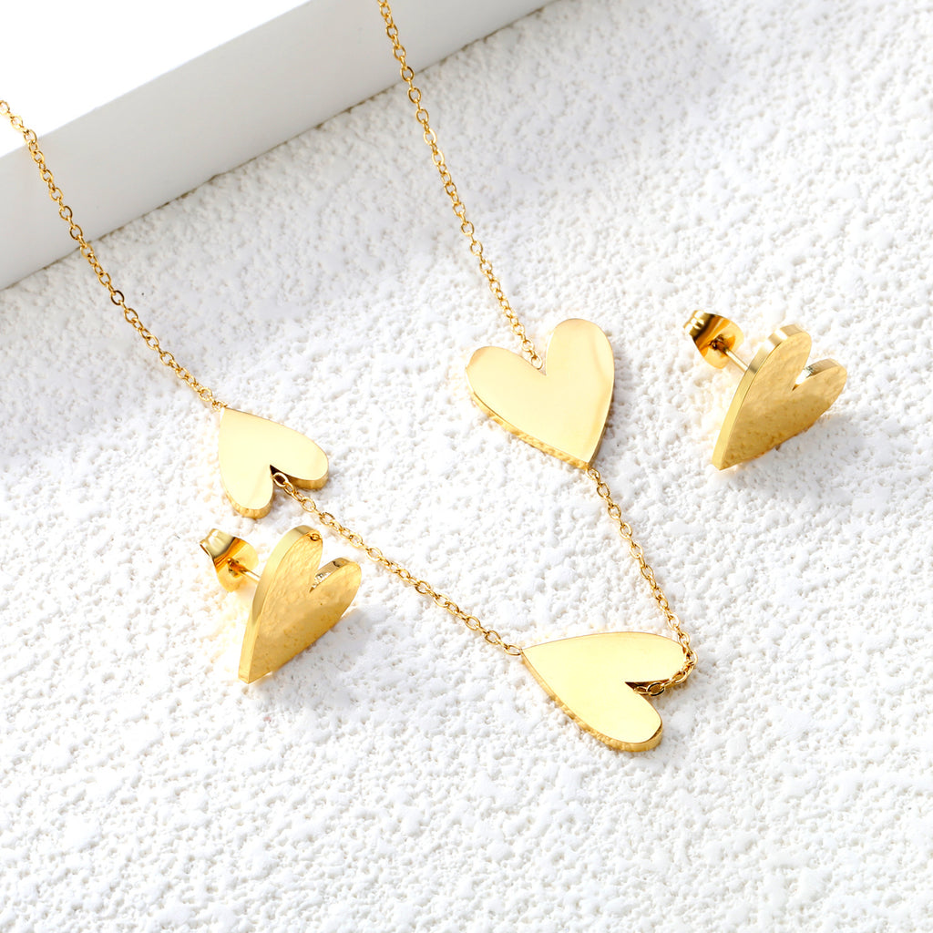 Damen Halskette und Ohrstecker Set im zeitlosen Herzdesign Shop Nory