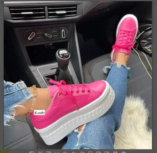 Damen Plateau-Sneaker mit modischem Metallic-Design und rutschfester Sohle