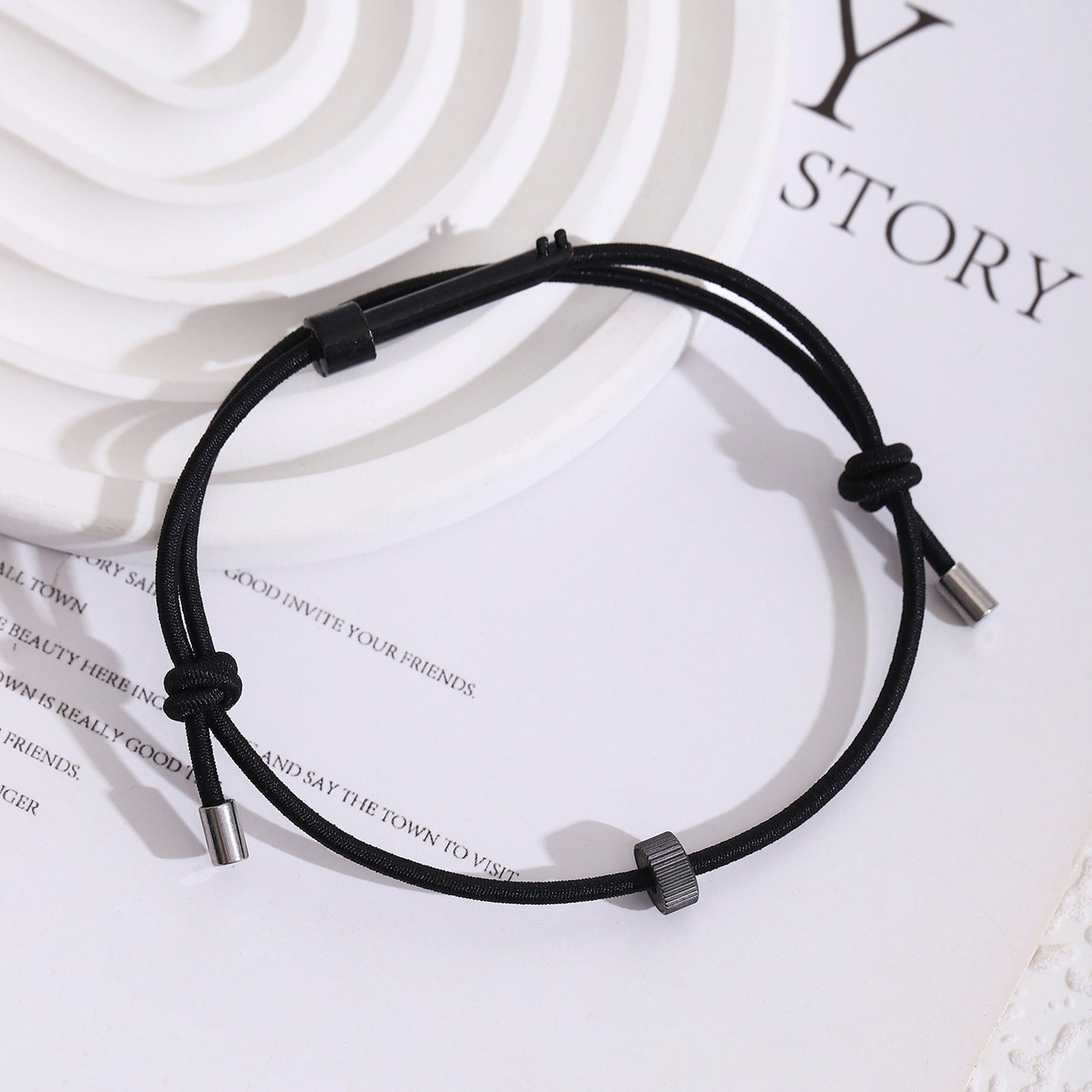 Damen verstellbares und modisches Kordelarmband Shop Nory