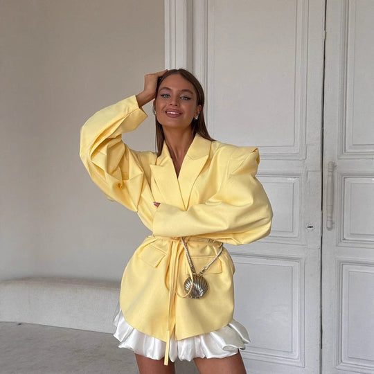 Damen Oversized Blazerjacke mit Taillengürtel und Ballonärmeln Shop Nory