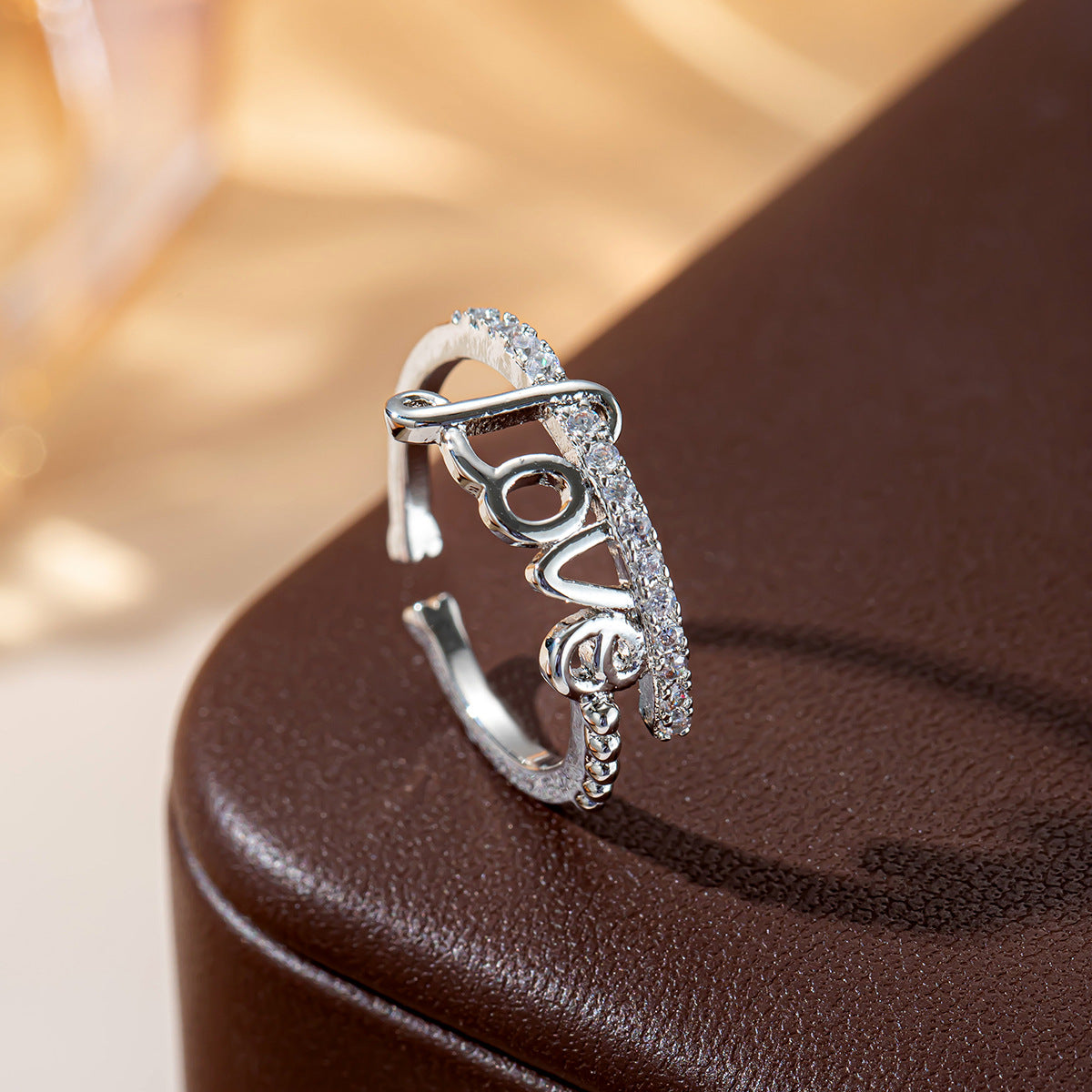 Damen Offener Ring mit Liebe-Design und funkelnden Kristallen Shop Nory