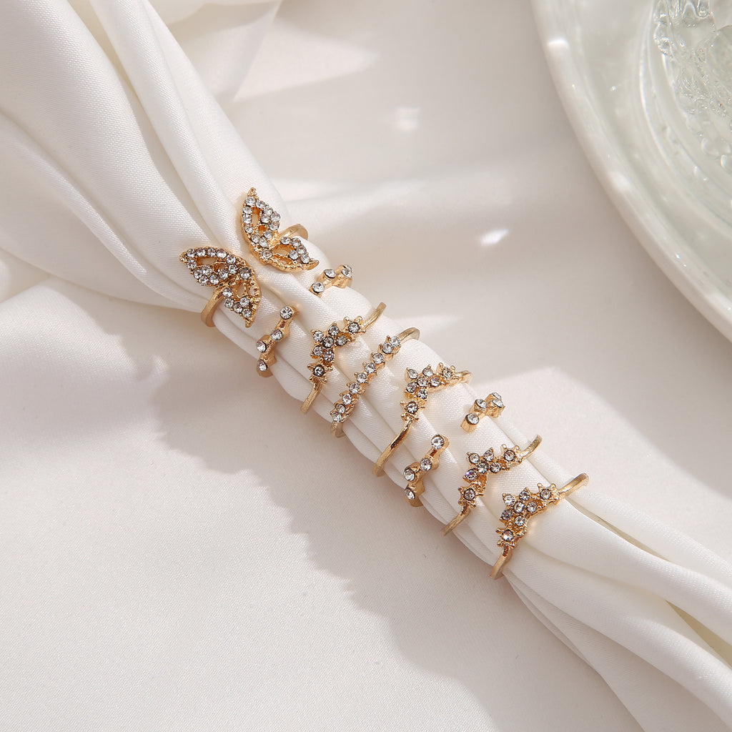 Damen Ring-Set mit funkelnden Kristallen und kunstvollen Designs Shop Nory