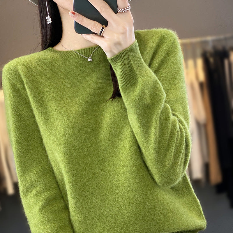 Damen Luxuriöser Feinstrick-Rundhalspullover mit softem Fluffy‑Finish und schmaler Bündchenform Shop Nory