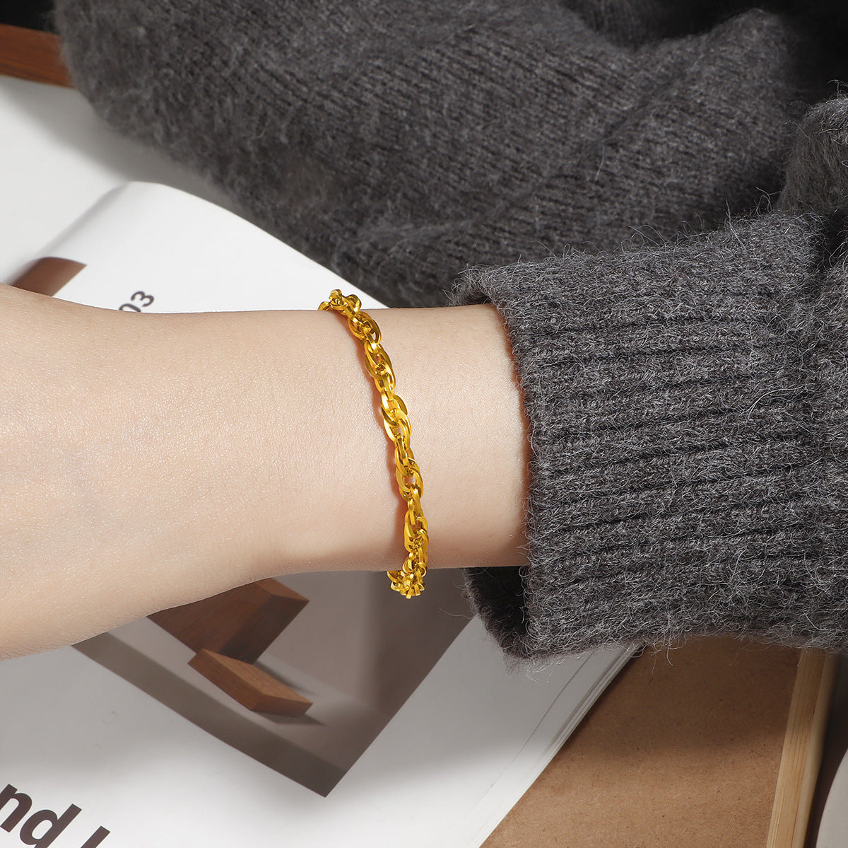 Damen modisches Armband mit Kettendesign Shop Nory