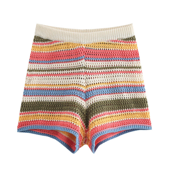 Damen luftige Strickshorts mit buntem Streifenmuster