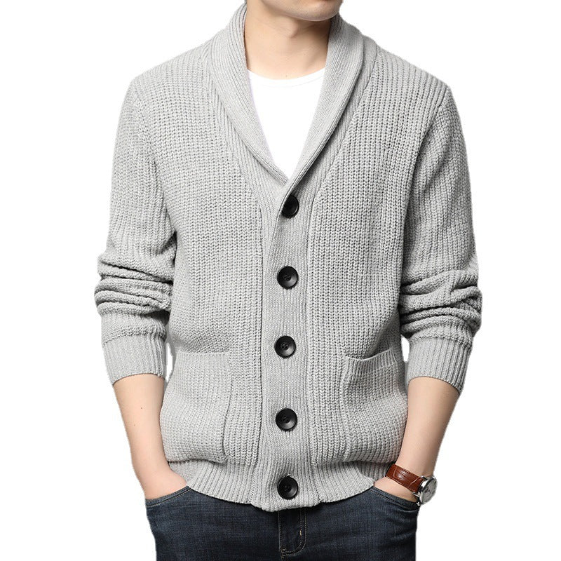 Herren Grobstrick-Cardigan mit Schalkragen, aufgesetzten Taschen und Knopfleiste Shop Nory