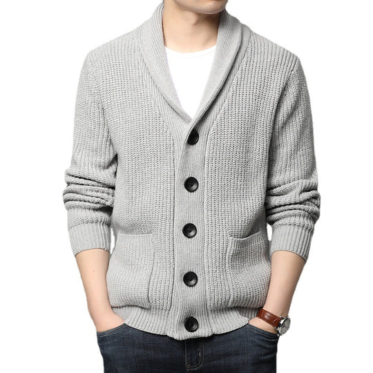 Herren Grobstrick-Cardigan mit Schalkragen, aufgesetzten Taschen und Knopfleiste Shop Nory