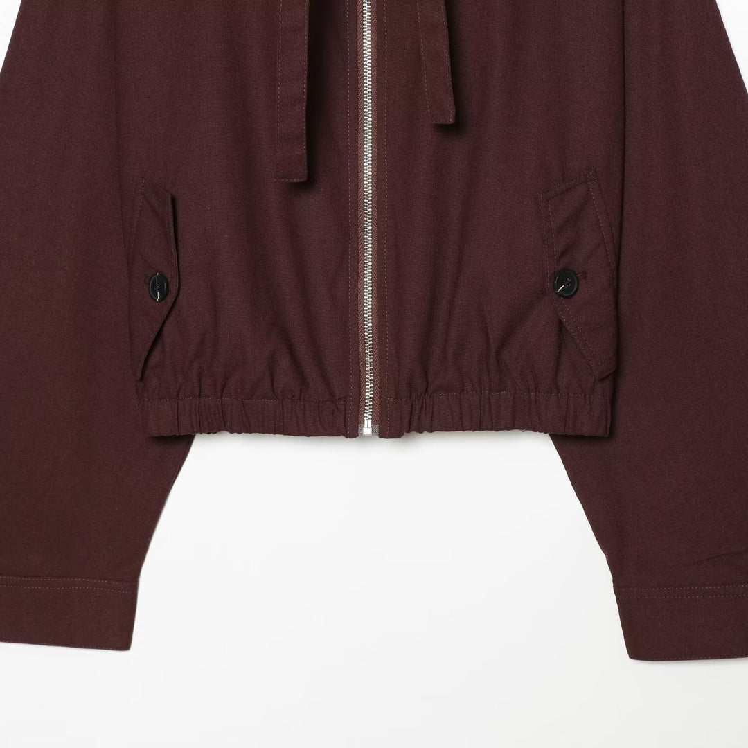 Damen Kurzjacke im Bomberstil mit hohem Tunnelkragen, verdecktem Reißverschluss und Pattentaschen Shop Nory