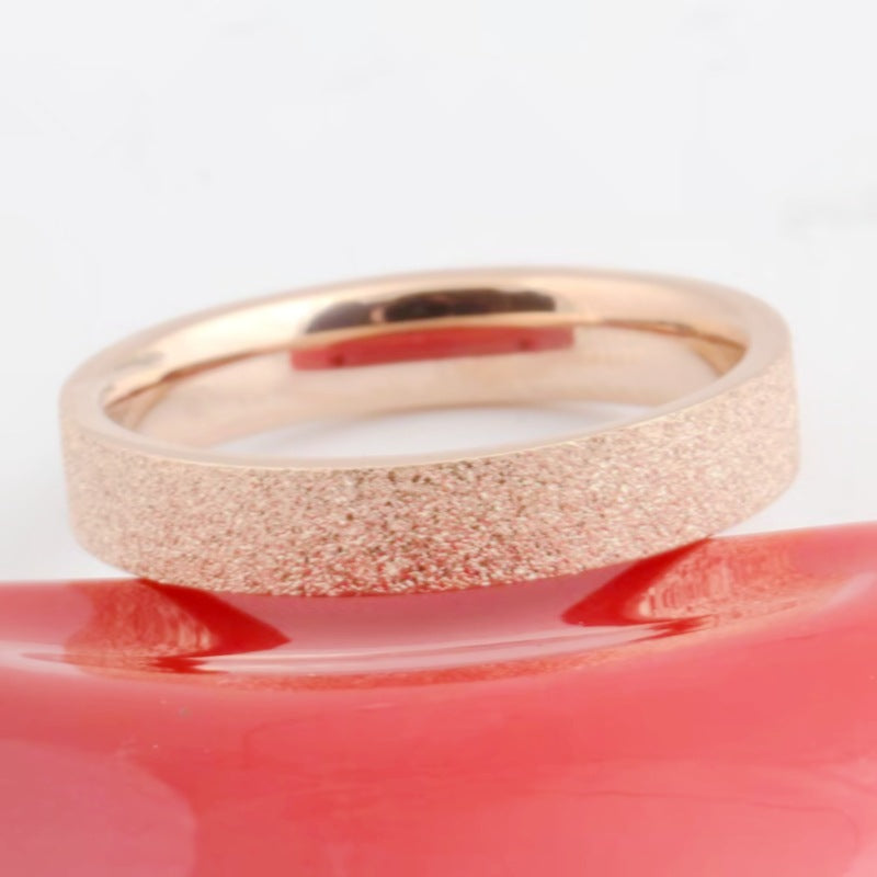 Damen Ring mit luxuriösem, strukturiertem Oberflächenfinish Shop Nory