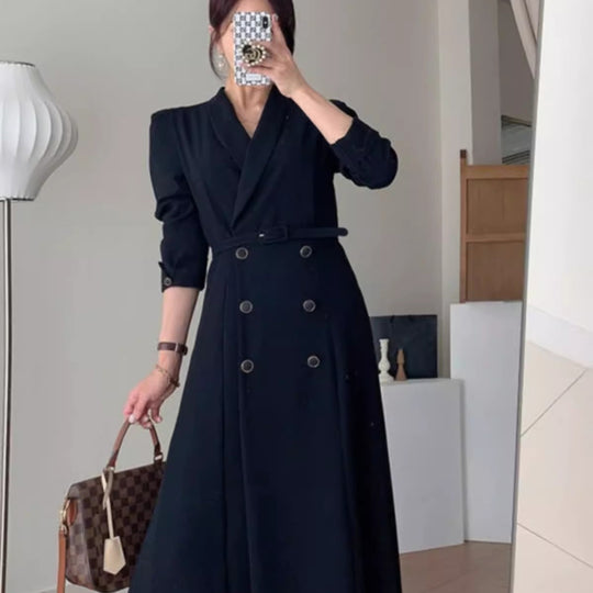 Damen Doppelreihiges Maxi‑Mantelkleid mit Taillengürtel und betonten Schultern Shop Nory