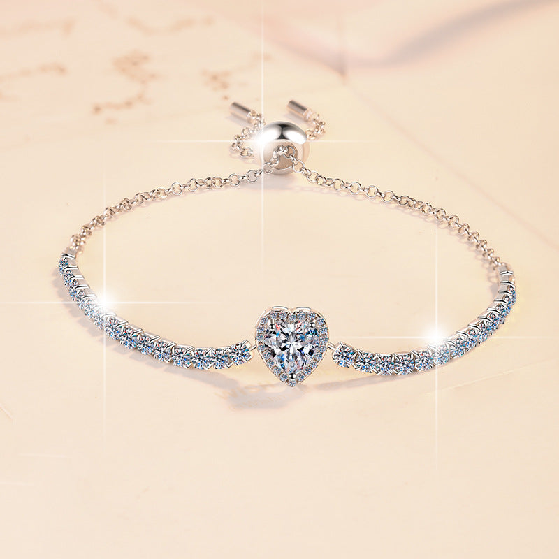 Damen Halskette mit funkelndem Herzanhänger und eleganter Zirkonia-Besatz Shop Nory