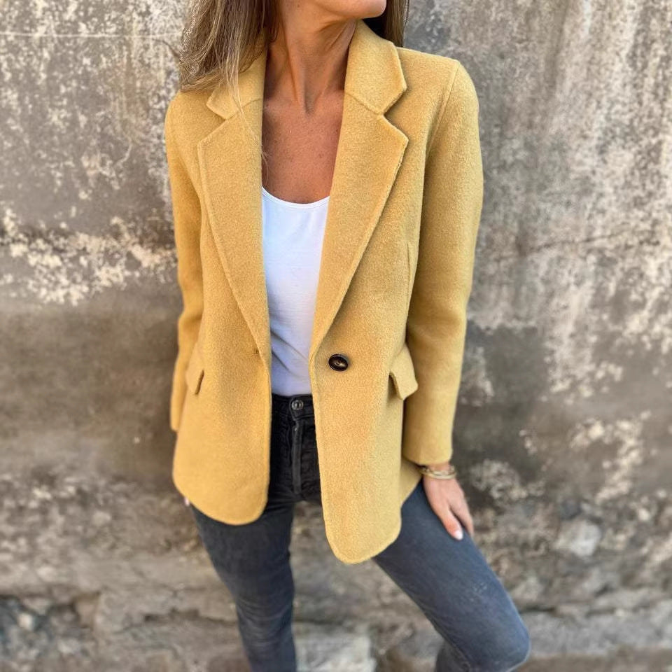 Damen taillierter Bouclé-Blazer mit fallendem Revers und Ein-Knopf-Detail Shop Nory