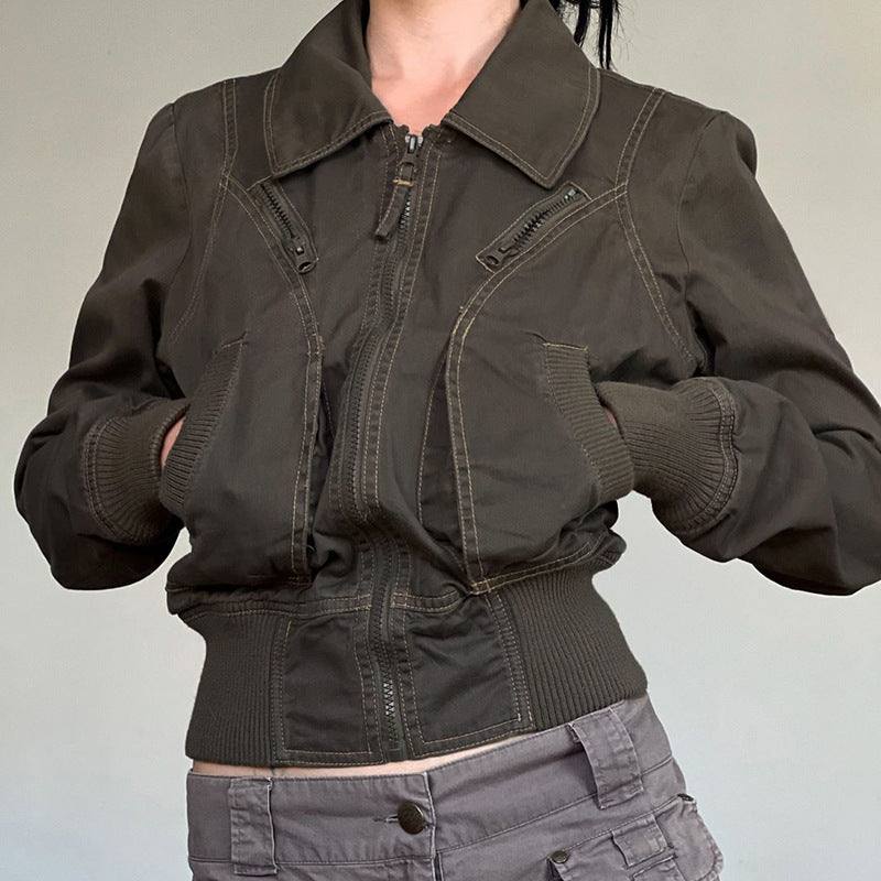 Damen nan taillierte Bomberjacke mit breitem Rippenbund, zwei Schrägtaschen und dekorativen Reißverschluss-Details Shop Nory