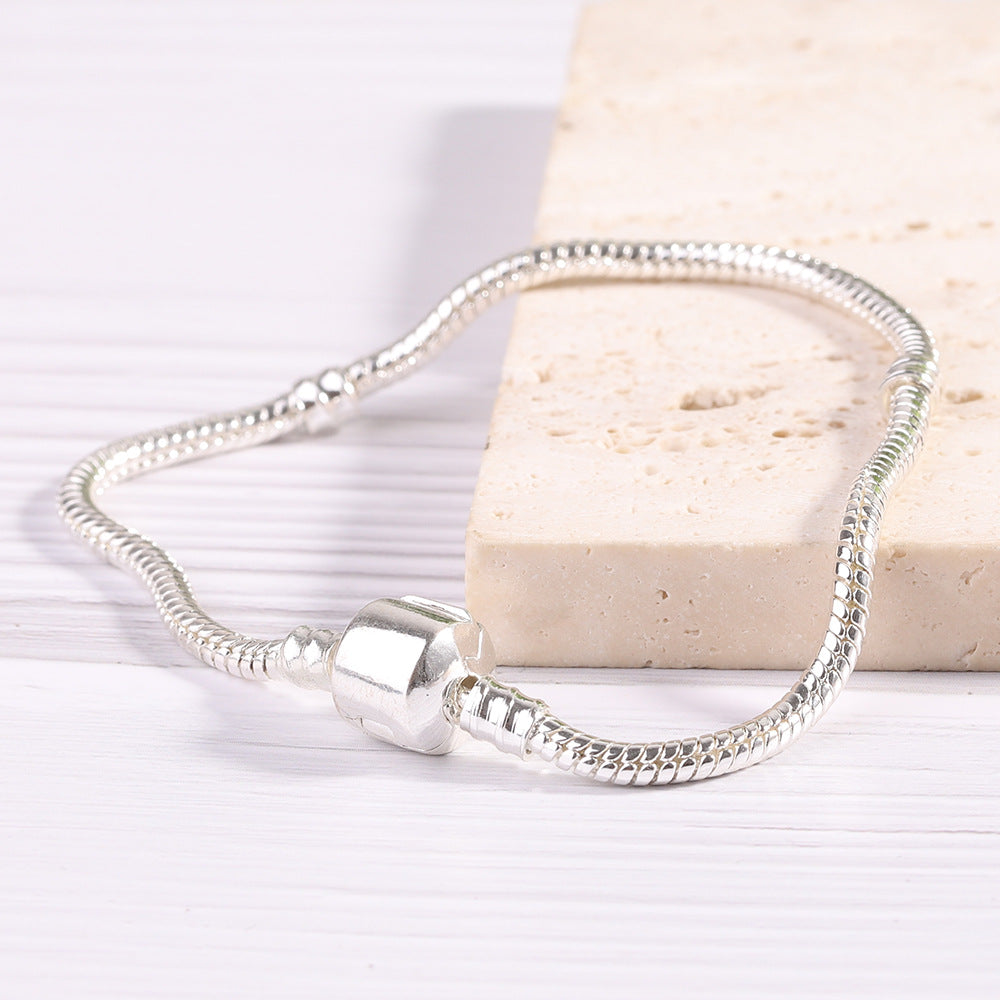 Damen Armband aus hochwertigem Edelstahl mit elegantem und flexiblem Design Shop Nory