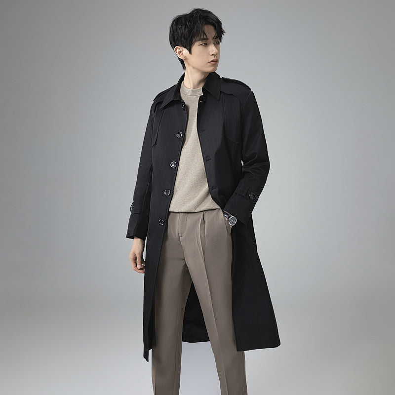 Herren Trenchcoat mit Taillengürtel, Schulterklappen und klassischer Knopfleiste Shop Nory