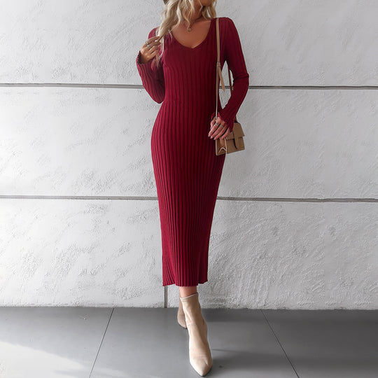 Damen nan tailliertes Rippstrick-Midikleid mit tiefem V-Ausschnitt, figurformender Nahtführung und langen Ärmeln Shop Nory