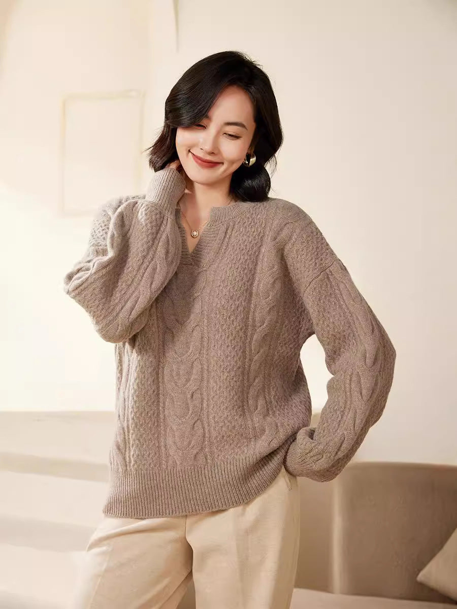 Damen Oversize Zopfstrick-Pullover mit V‑Einsatz und kaschmirähnlicher Weichheit Shop Nory