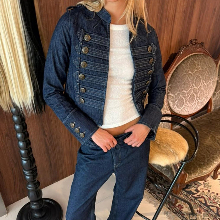 Damen Militärisch inspirierte taillierte Kurzjacke mit Zierfalten und Metallknöpfen Shop Nory