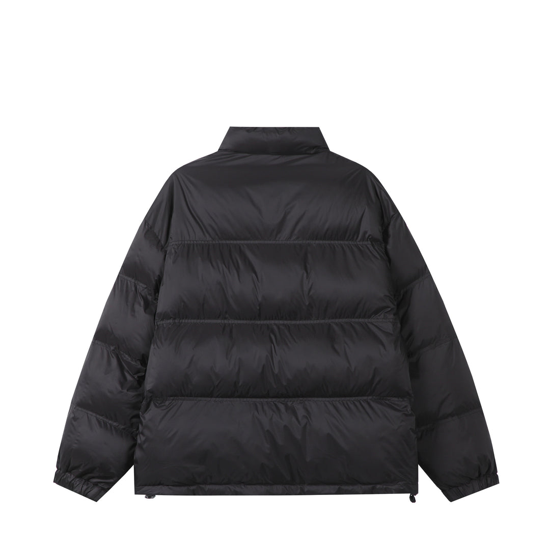 Unisex Kurz geschnittene wattierte Oversize-Jacke mit hohem Stehkragen und Logo-Print Shop Nory