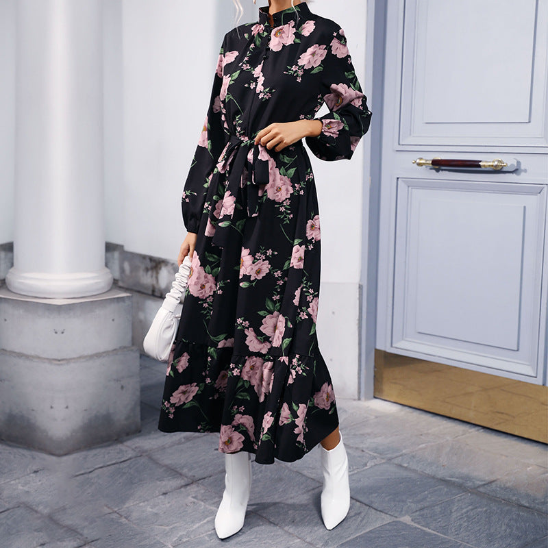 Damen Maxikleid mit Stehkragen, Blumenprint, Taillengürtel und Volantstufe Shop Nory