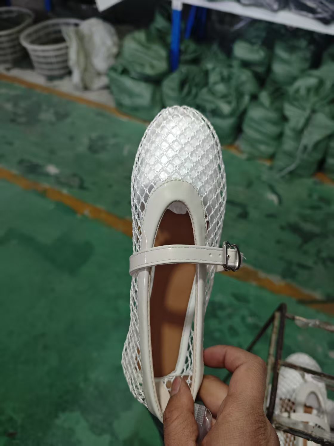 Damen Ballerina-Schuhe mit Netzdesign und verstellbarem Riemen