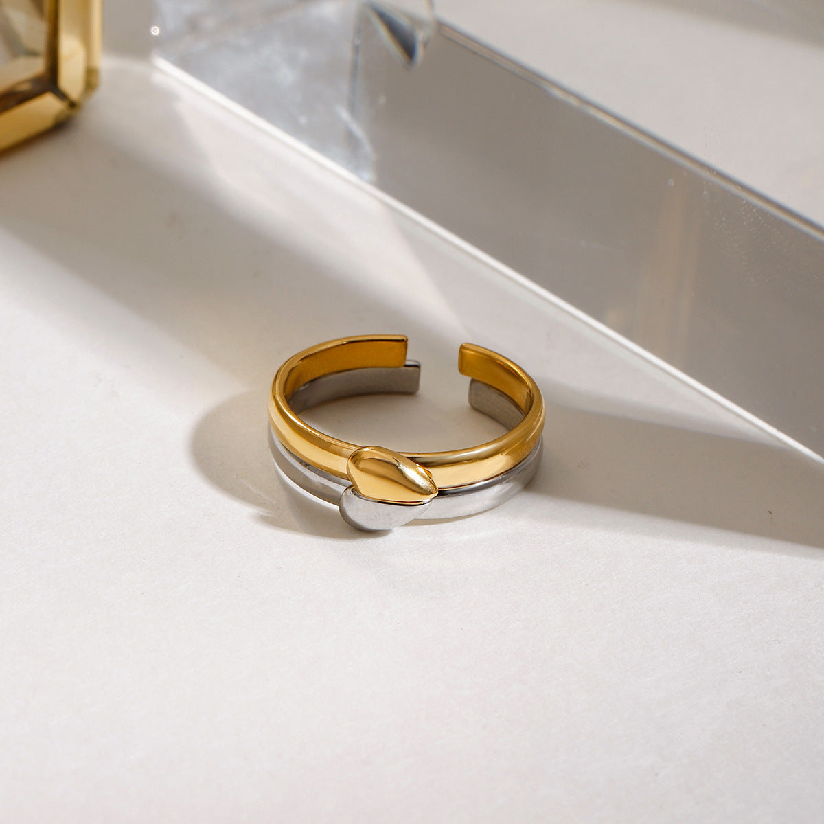 Damen Offenes Armreif mit elegantem Wickel-Design aus hypoallergenem Edelstahl Shop Nory