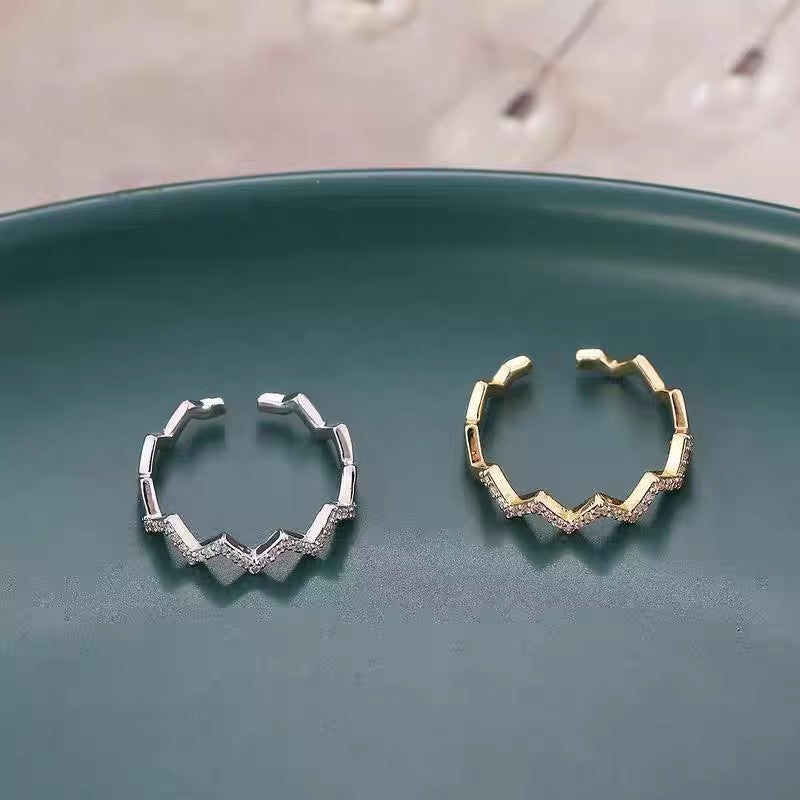 Damen Zigarrenförmiger Ring mit funkelnden Zirkonia Shop Nory