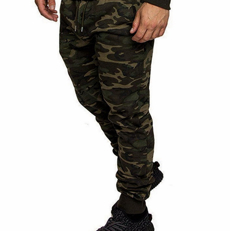 Herren Tapered Sweatpants aus Baumwollmix mit elastischem Bund, Tunnelzug und gerippten Bündchen Shop Nory