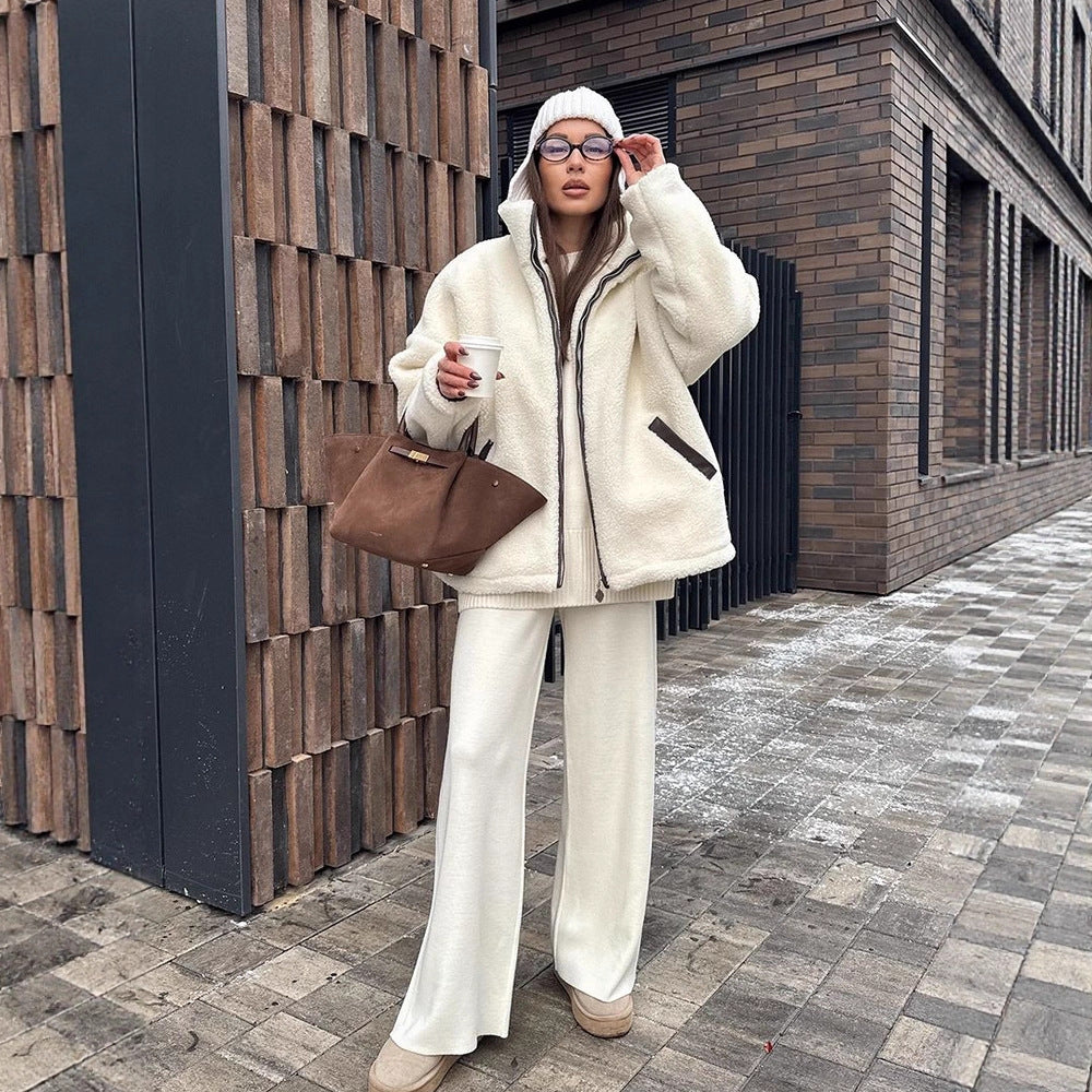Damen Teddy-Fleece Oversize-Jacke mit hohem Stehkragen, kontrastierter Reißverschlussleiste und Eingrifftaschen Shop Nory