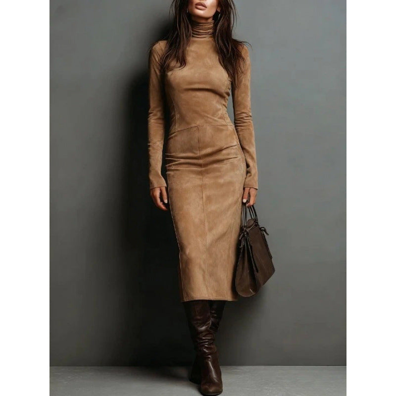 Damen Tailliertes Midi Kleid im Samt-Look mit Rollkragen und maßgeschneiderter Silhouette Shop Nory