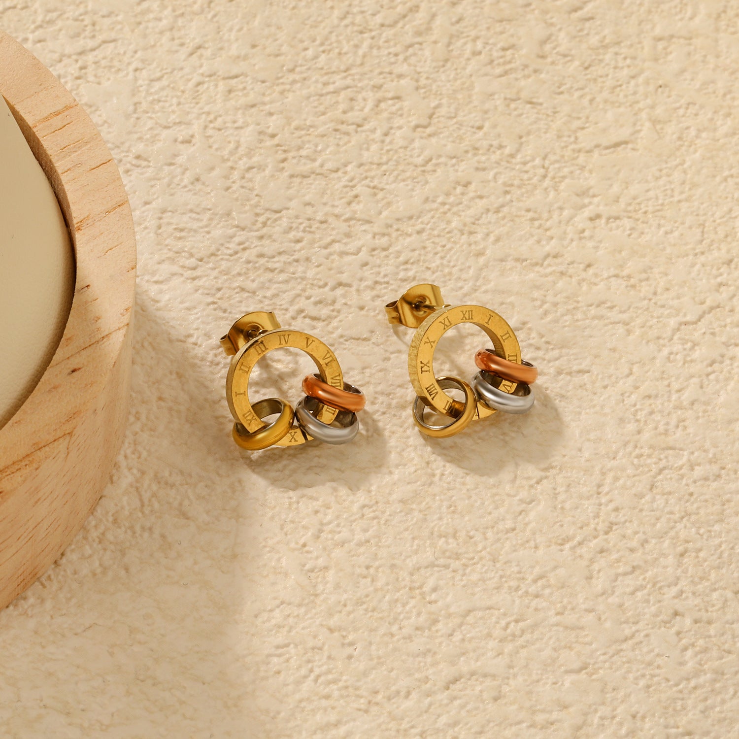 Damen Creolen mit drehbarem Ringdesign und goldfarbenen Akzenten Shop Nory