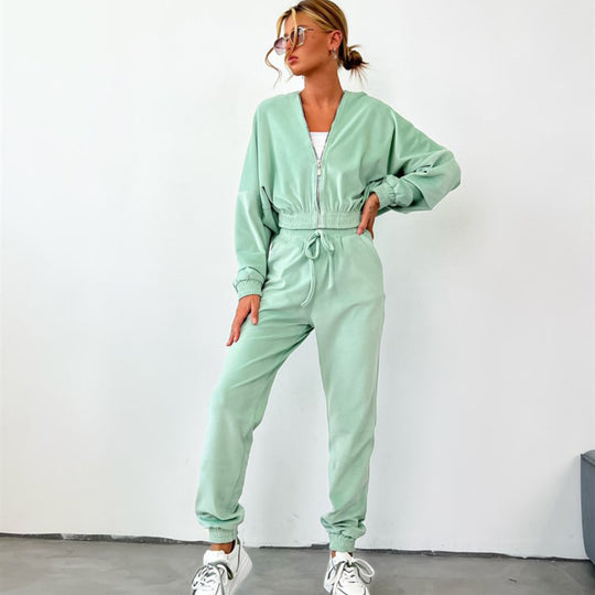 Damen Velours-Halbzip-Hoodie mit hochgeschnittener Jogginghose und Kordelzugbund Shop Nory
