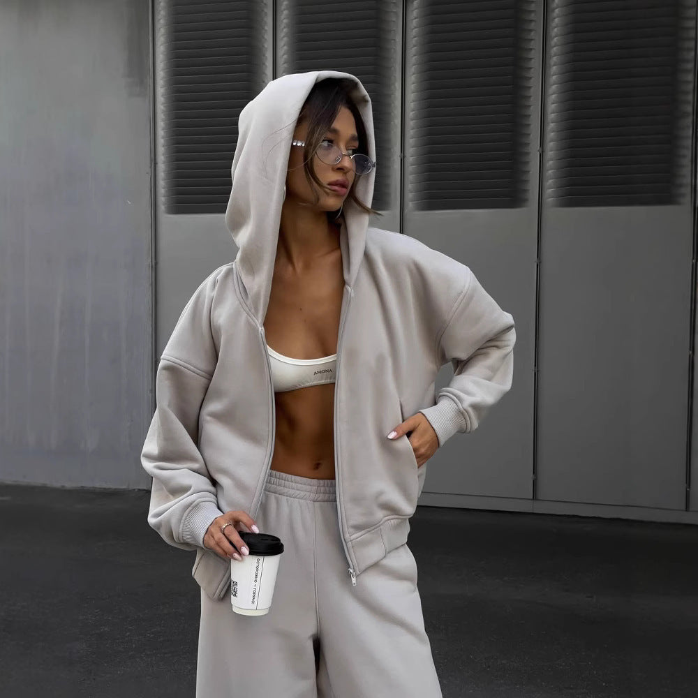 Damen extraweites Relaxed-Fleece-Set mit überlanger Kapuzenzipjacke und fließender Hose mit hohem Bund Shop Nory