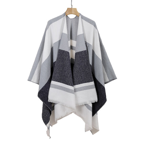 Damen Leichter Capeponcho aus Feinstrick mit geometrischem Blockstreifen-Design Shop Nory