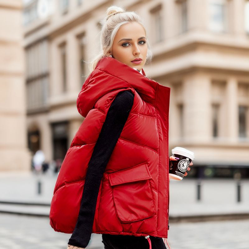 Damen gesteppte Winterweste mit verstellbarer Kapuze und praktischen Taschen Shopnory