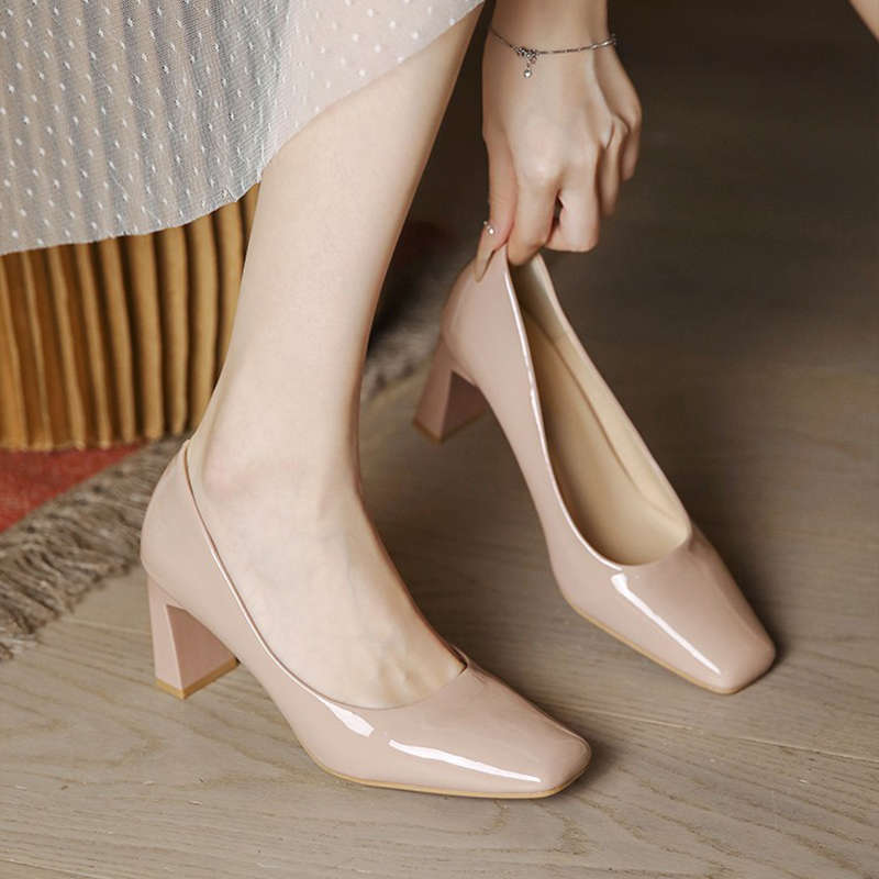 Damen Elegante und zeitgemäße Pumps mit blockierendem Absatz
