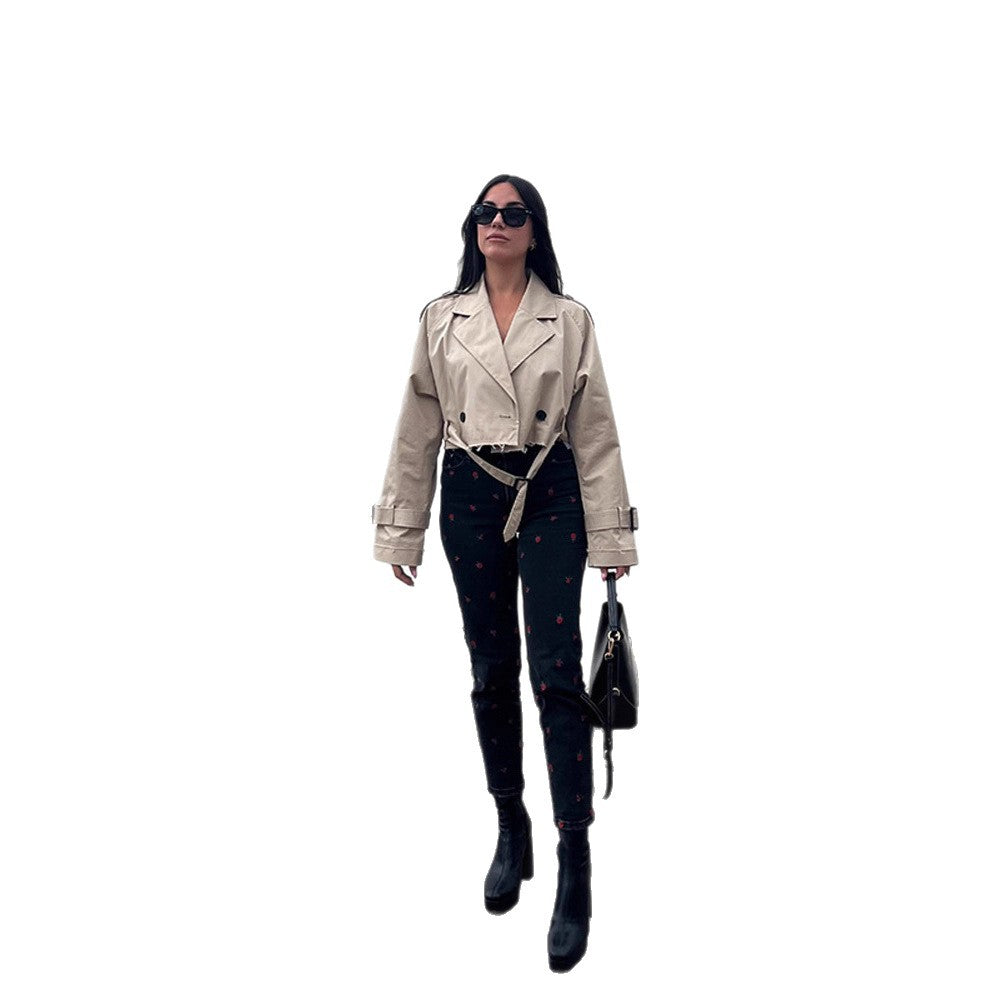 Damen Kurzgeschnittener Trench-Cropped-Mantel mit Taillengürtel, Oversize-Ärmeln und ausgefranstem Saum Shop Nory