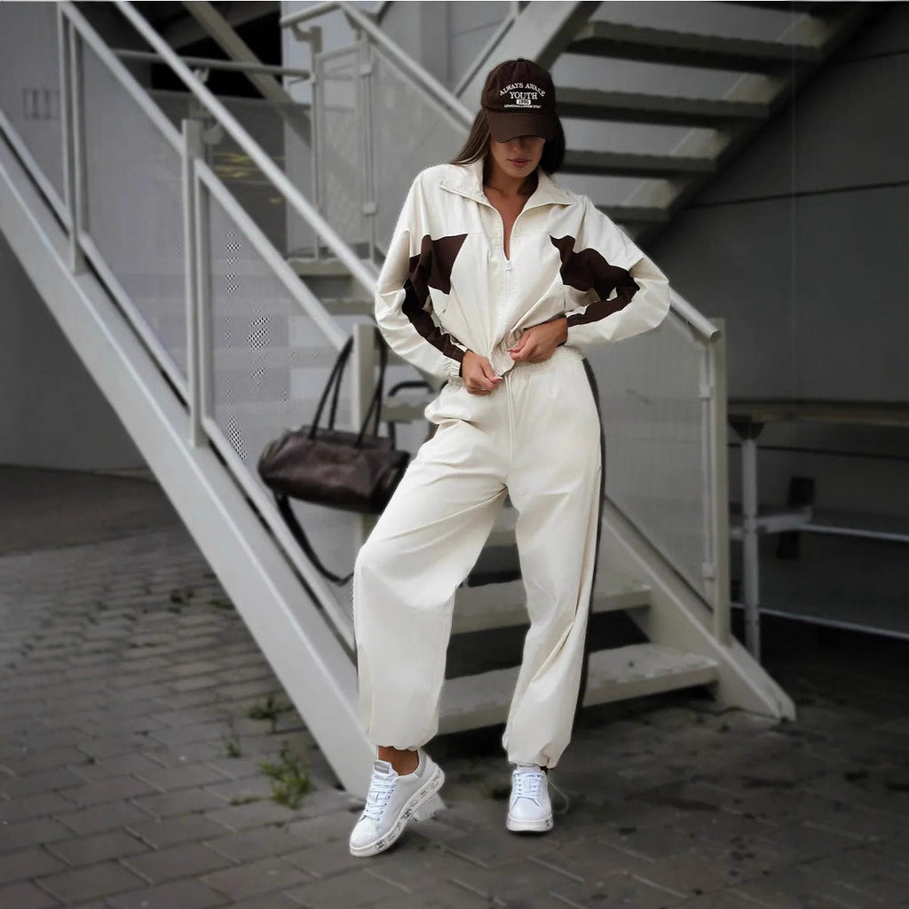 Damen Sportliches Set mit lässiger Jacke und breiten Hosen Shopnory