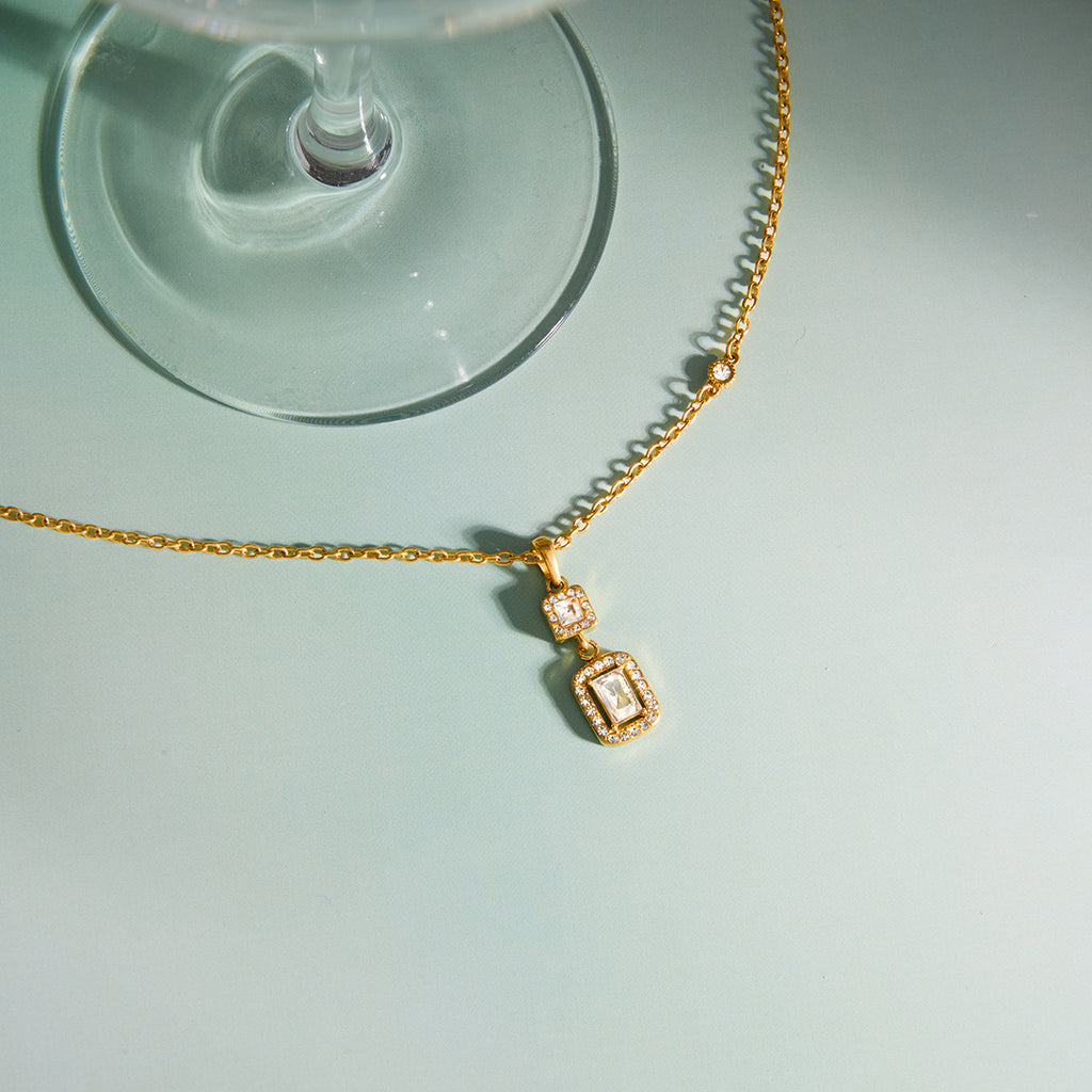 Damen Halskette mit funkelnden Zirkonia und hochwertigem Edelstahl Shop Nory