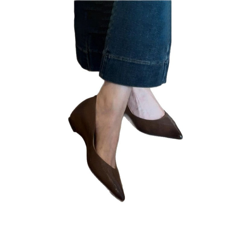 Damen Elegante spitz zulaufende flache Slipper aus softem Glattleder mit ergonomischem Komfortfußbett Shop Nory