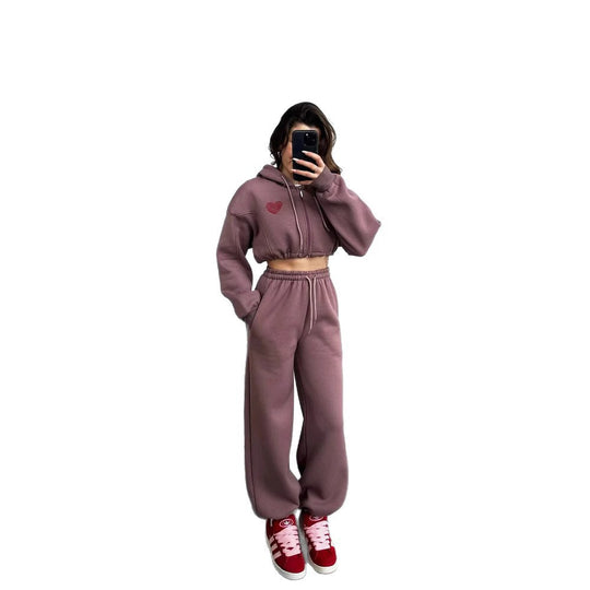 Damen Gekürztes Kapuzen‑Zip‑Set mit Herz‑Stickerei und weiter High‑Waist Jogginghose Shop Nory