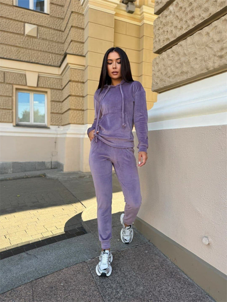 Damen weiches Velours-Lounge-Set mit Kapuzenpullover und tapered Jogginghose Shop Nory