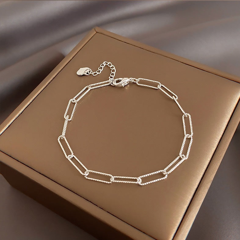 Damen Armband aus feinem Edelstahl mit funkelnden Zirkonia Shop Nory