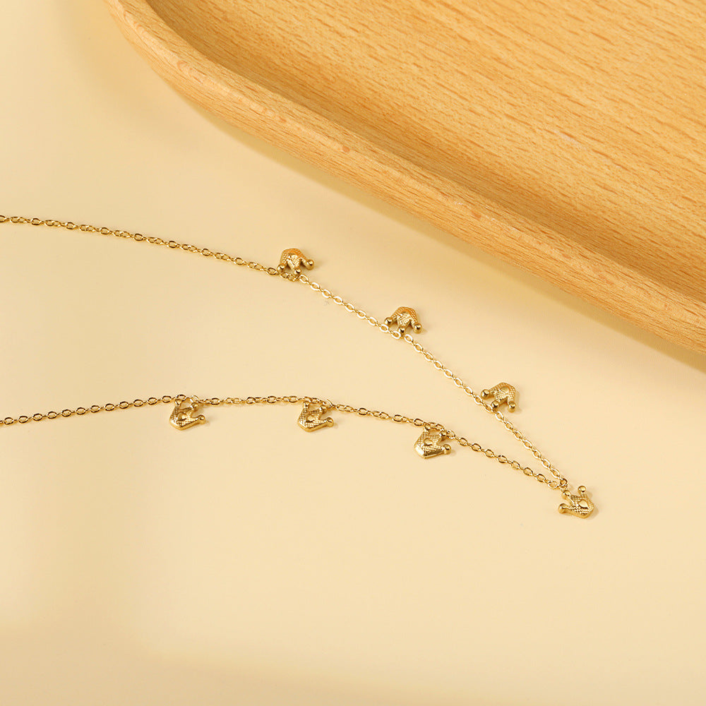 Damen Halskette mit königlichen Krönchen-Anhängern aus hochwertigem Edelstahl und elegantem Goldüberzug Shop Nory