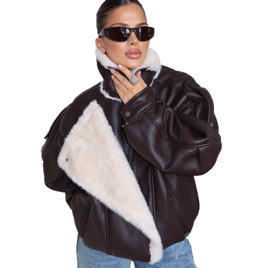 Damen Oversize Fliegerjacke aus Lederimitat mit asymmetrischer Kunstfell-Borte Shop Nory