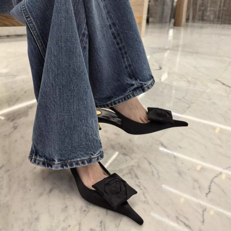 Damen spitze Slingback-Stilettos mit Satin-Rosenapplikation Shop Nory